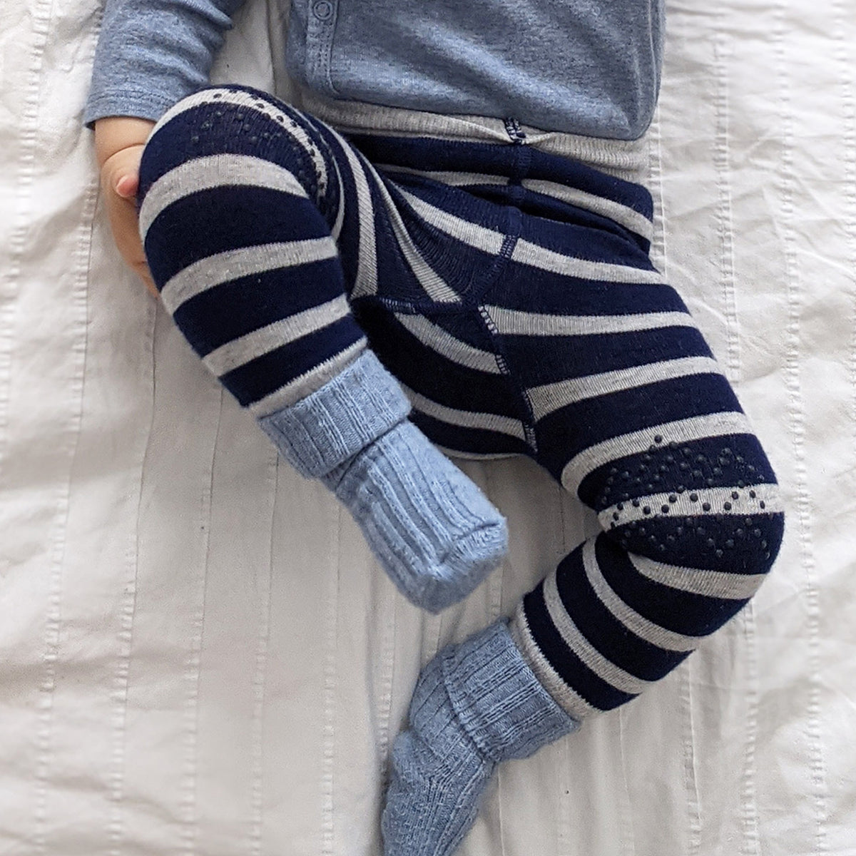 Newborn Stay-on Bootie Bundle - Booties + Leggings + Stay-on Socks - Navy