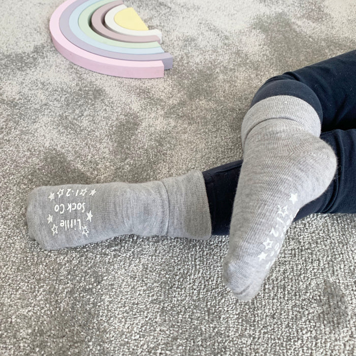 grey non-slip baby socks
