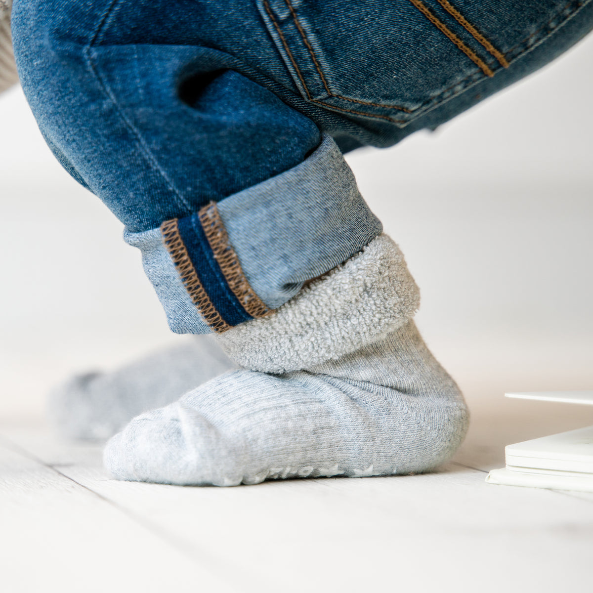 Cosy Stay On Winter Warm Non Slip Socks - 3 Pack in Pink Stripe & Grey