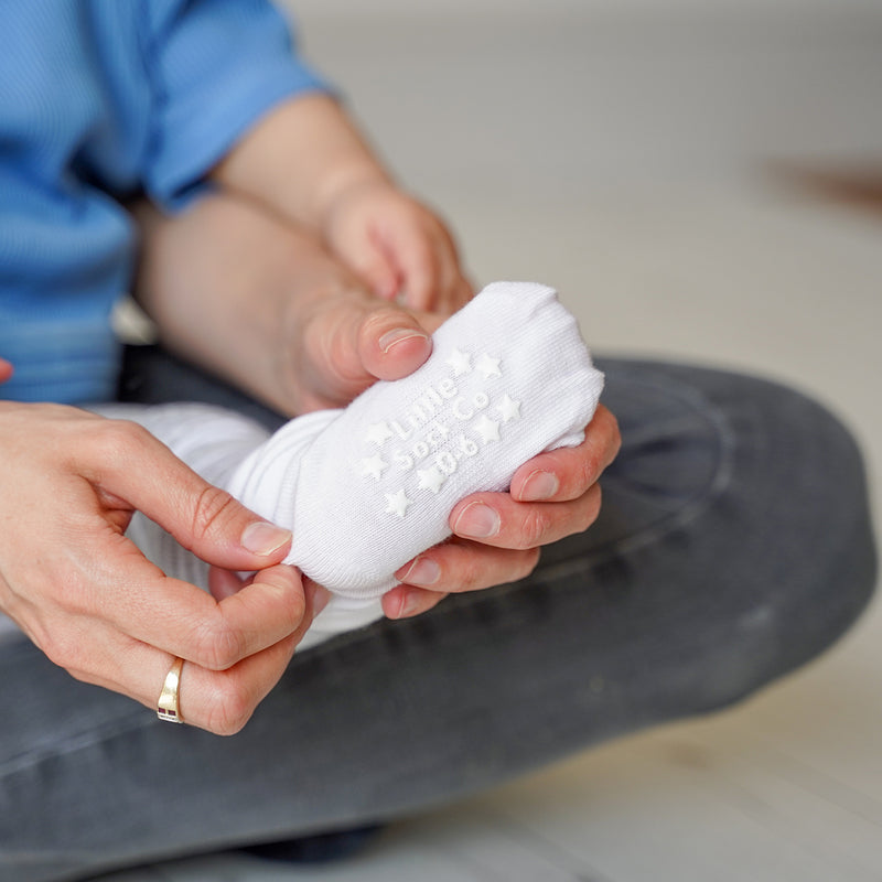 Gift Box of Socks - 3 Pairs of Original Non-Slip Stay-on Socks