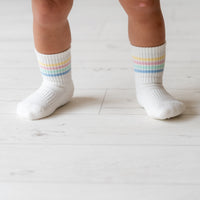 Non-Slip Stay-on Sporty Sock | Skip