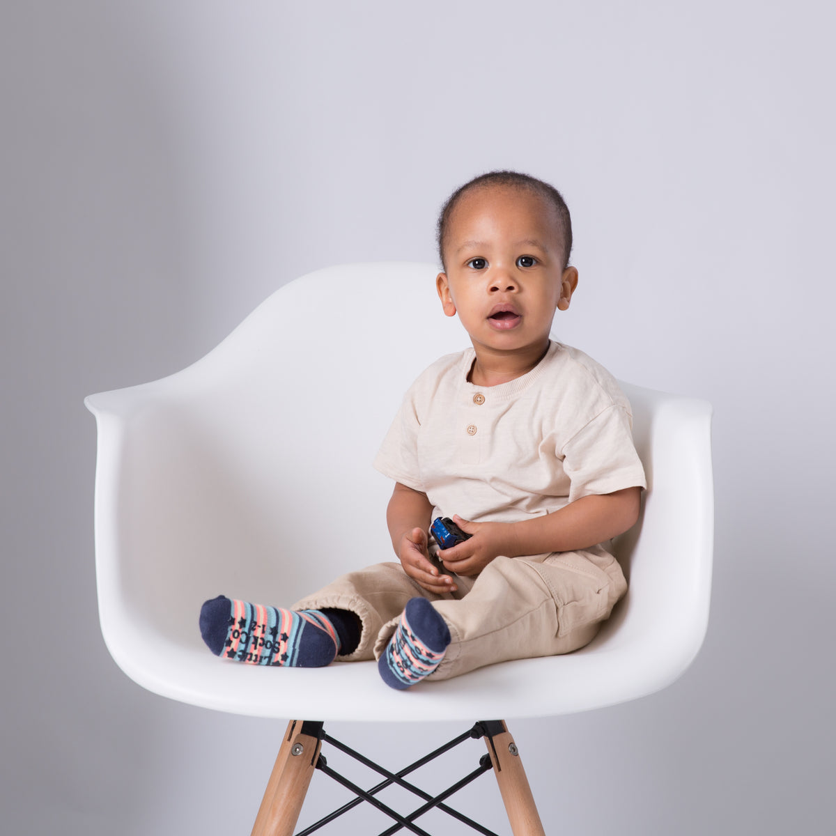 OUTLET - Non-Slip + Stay On Baby and Toddler Socks - 3 Pack in Smarty Stripe