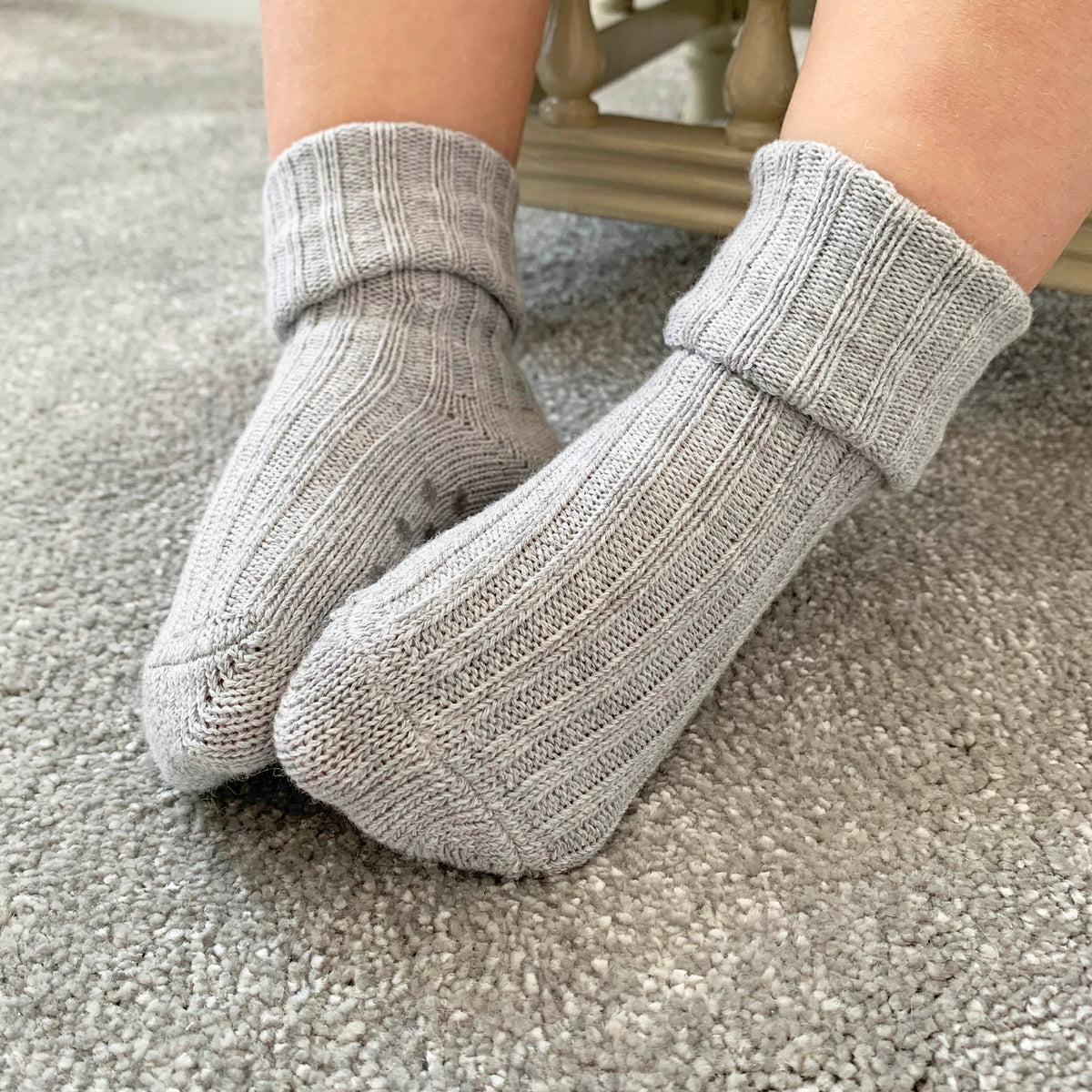 Cloud grey non-slip stay on socks